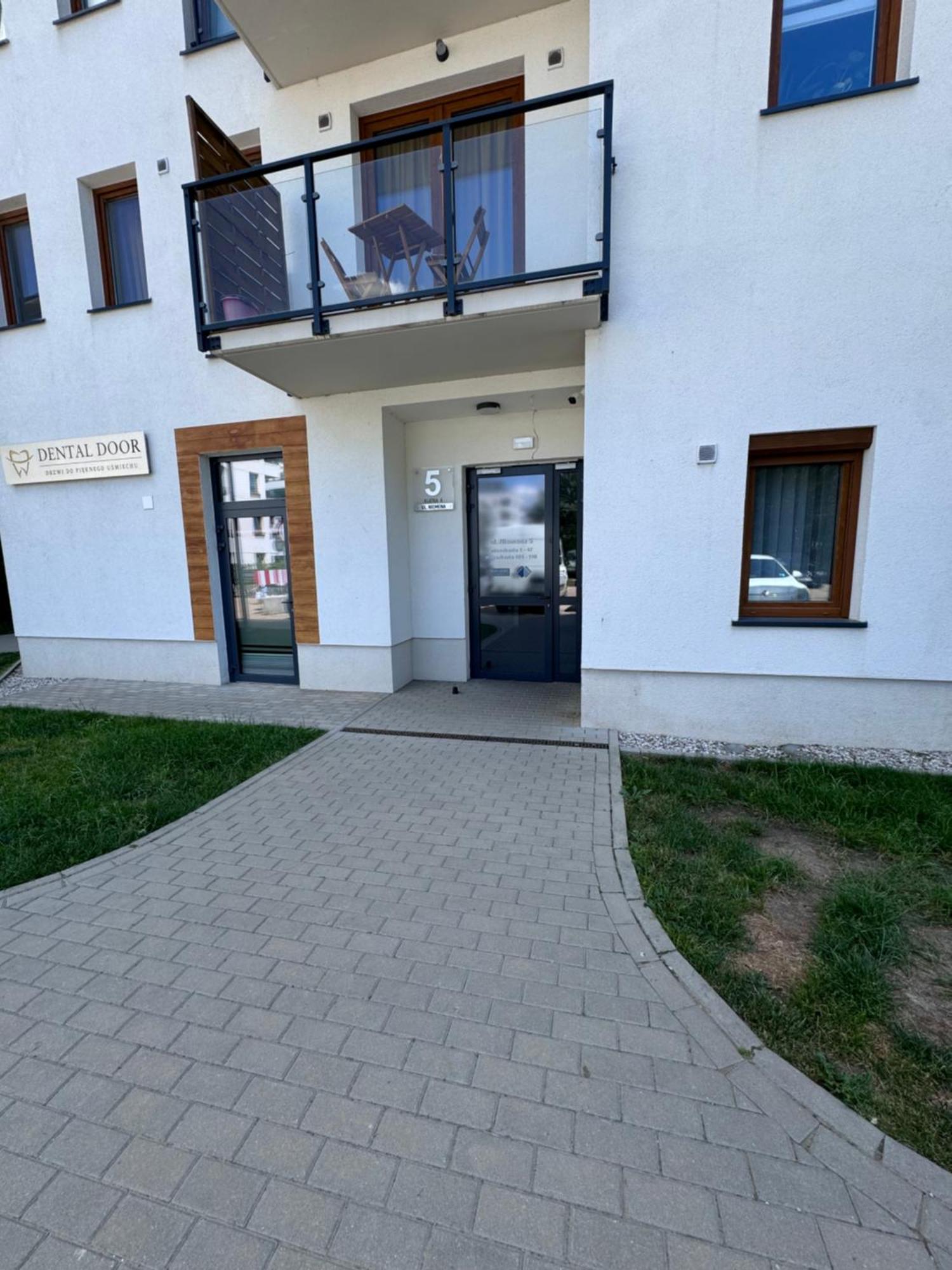 Bnp L Business And Pleasure Posnania